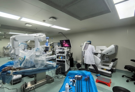 从“碎片化辅助”到“全流程自主”，，，全球首例“大模型自主手术”动物实验完成